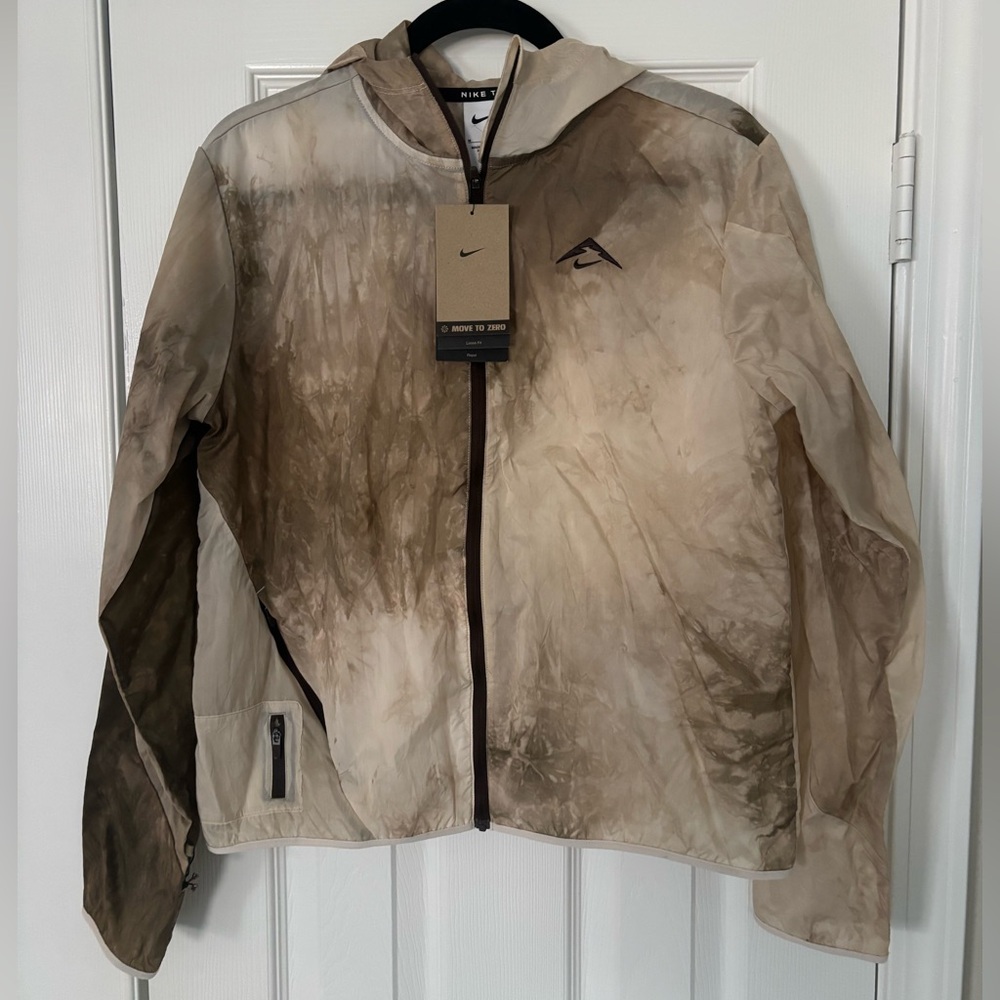 NWT Nike Trail Brown and Tan Hooded Windbreaker